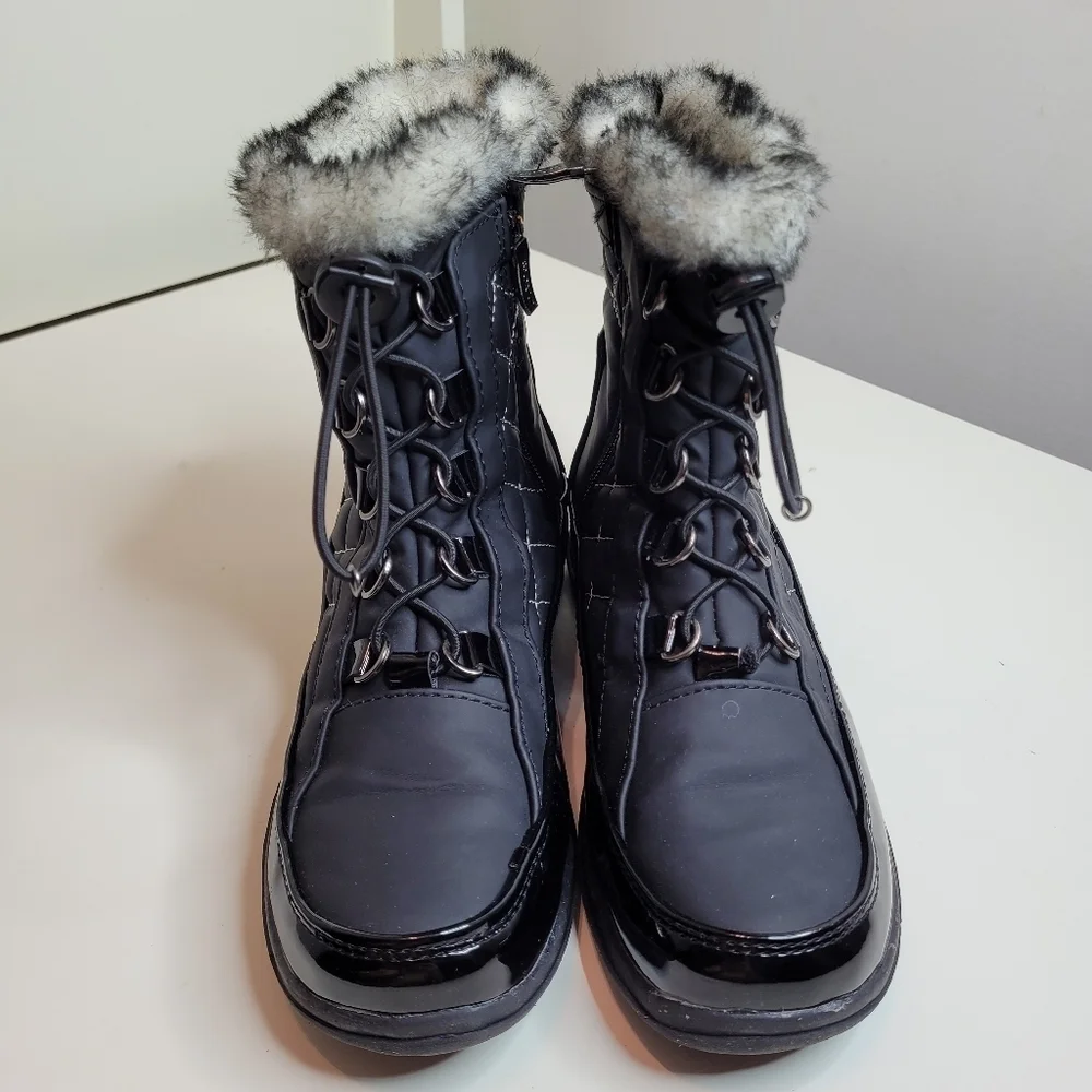 SPORTO Black Jenny Water-resistant Faux Fur Trim Boots/Booties Size Women's 5.5